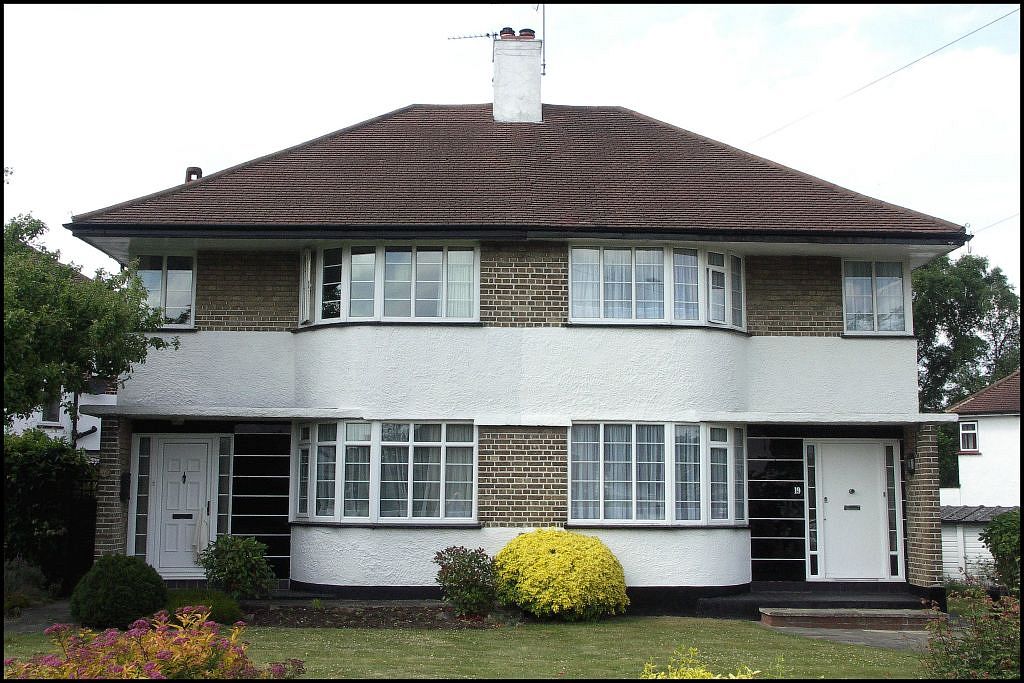 Houses in the Tudor Way Area Petts Wood